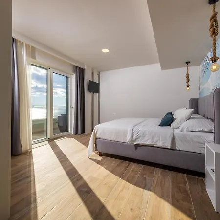 فيلة Di Gioia Potomje