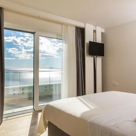 Di Gioia فيلة Potomje